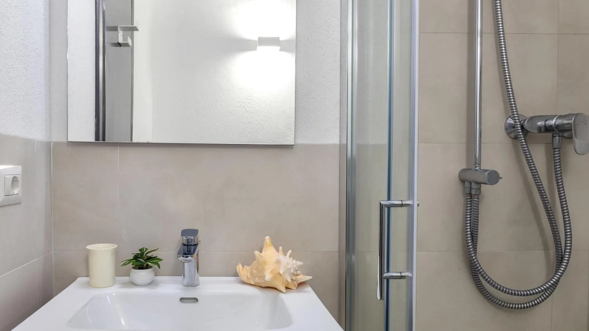 Greuli Holiday Home Sassicaia By Interhome