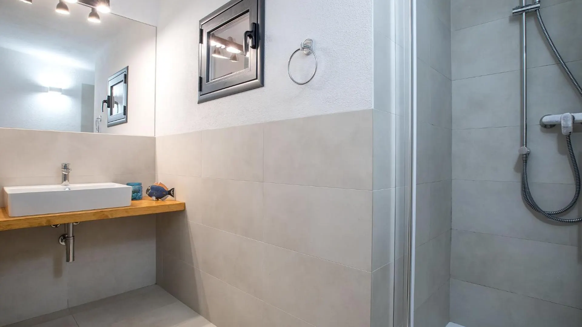 Greuli Holiday Home Sassicaia By Interhome איטליה